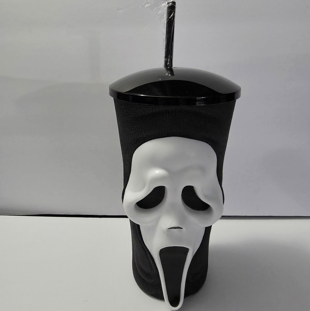 Scream 7 Grippr Cup